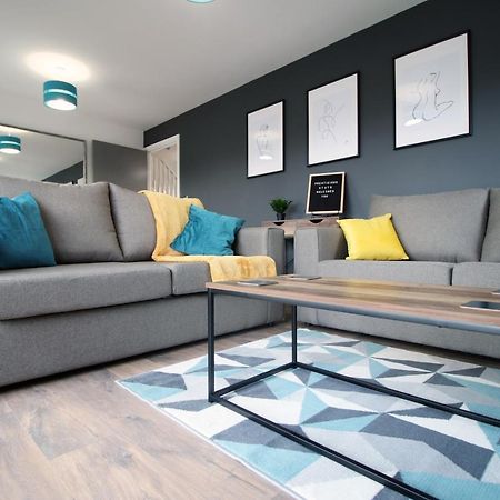 Delft - Spacious Home, High Speed Wi-Fi, Free Parking, Terrace Свіндон Екстер'єр фото
