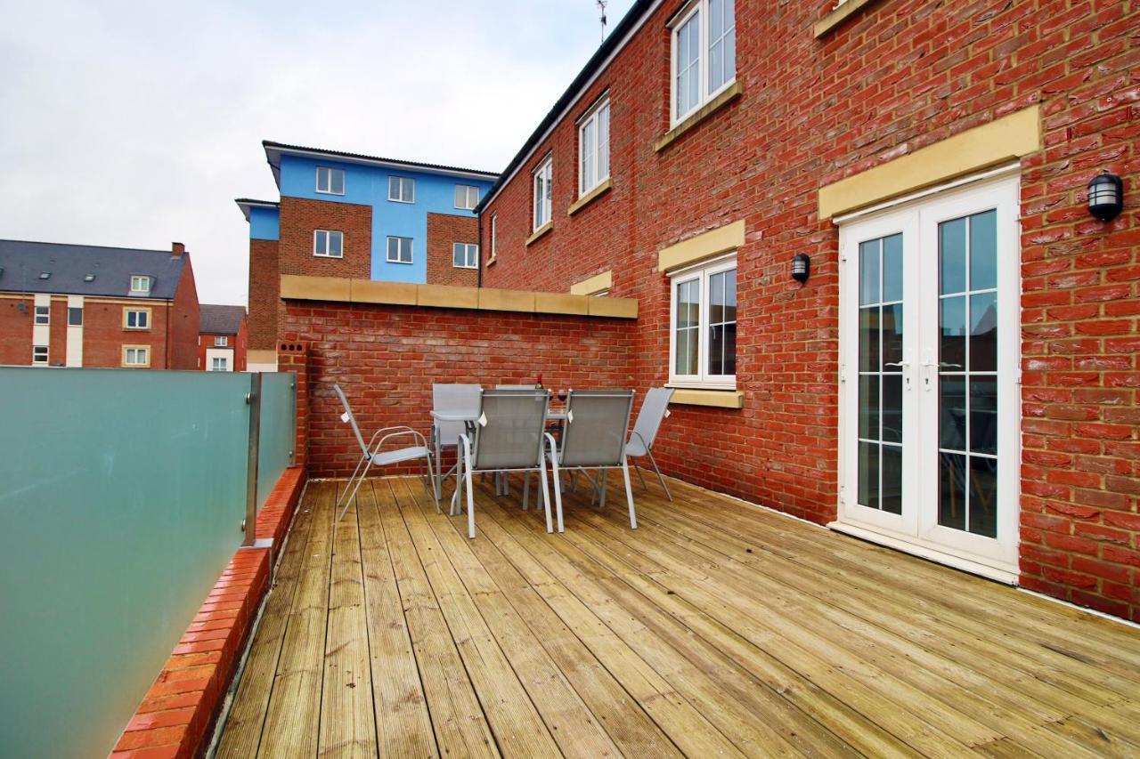 Delft - Spacious Home, High Speed Wi-Fi, Free Parking, Terrace Свіндон Екстер'єр фото