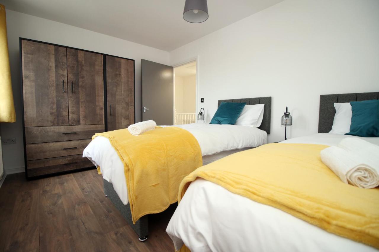 Delft - Spacious Home, High Speed Wi-Fi, Free Parking, Terrace Свіндон Екстер'єр фото