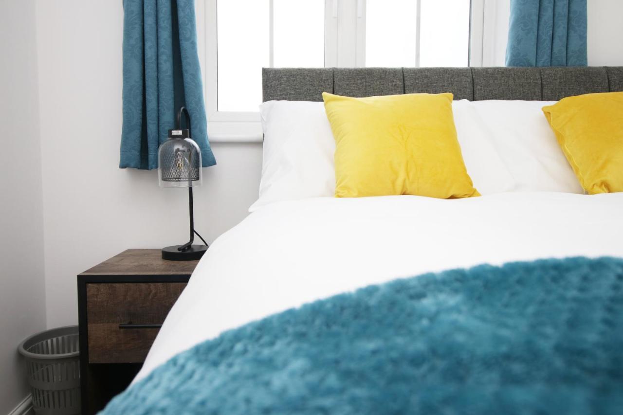 Delft - Spacious Home, High Speed Wi-Fi, Free Parking, Terrace Свіндон Екстер'єр фото