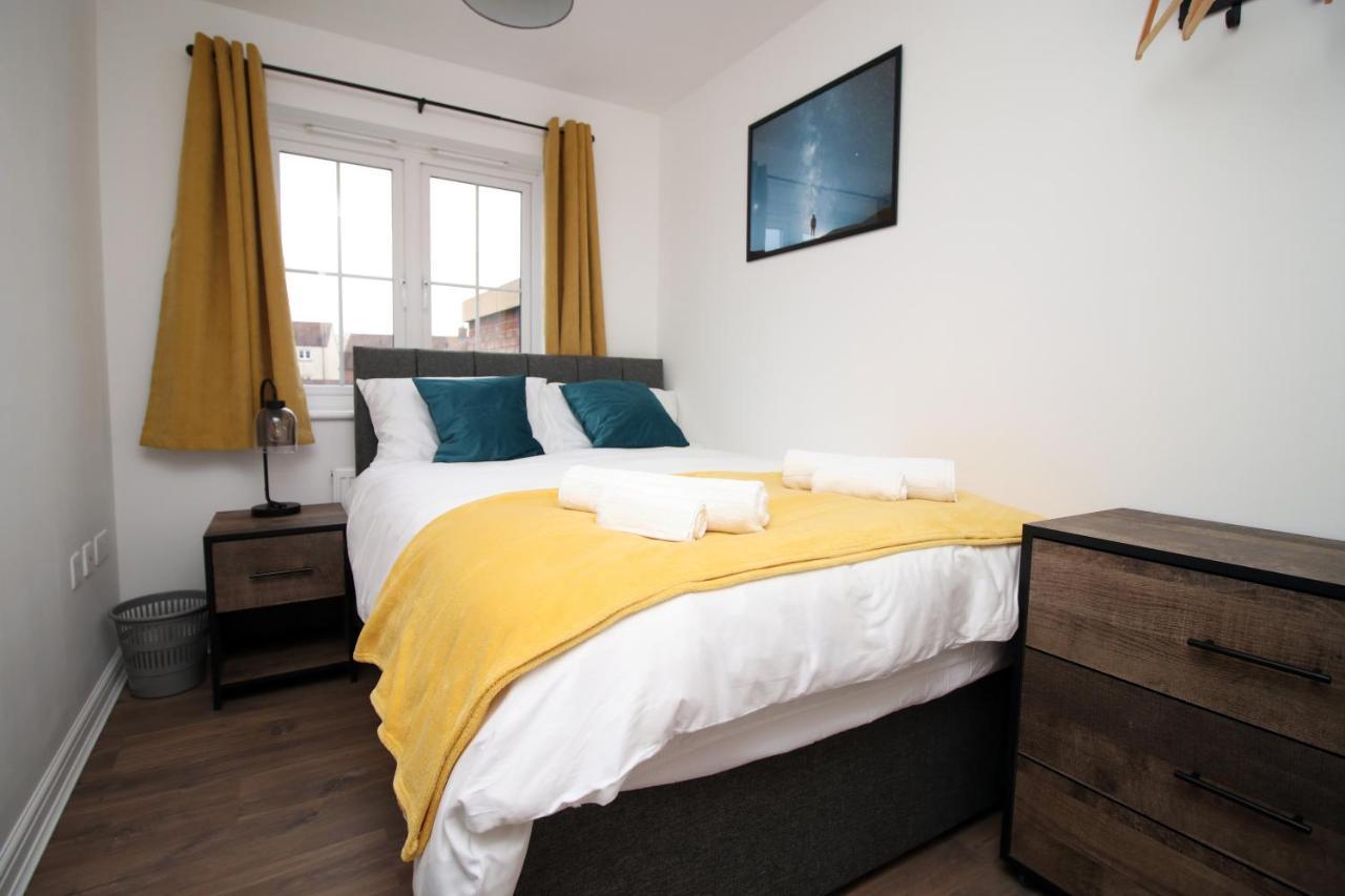 Delft - Spacious Home, High Speed Wi-Fi, Free Parking, Terrace Свіндон Екстер'єр фото