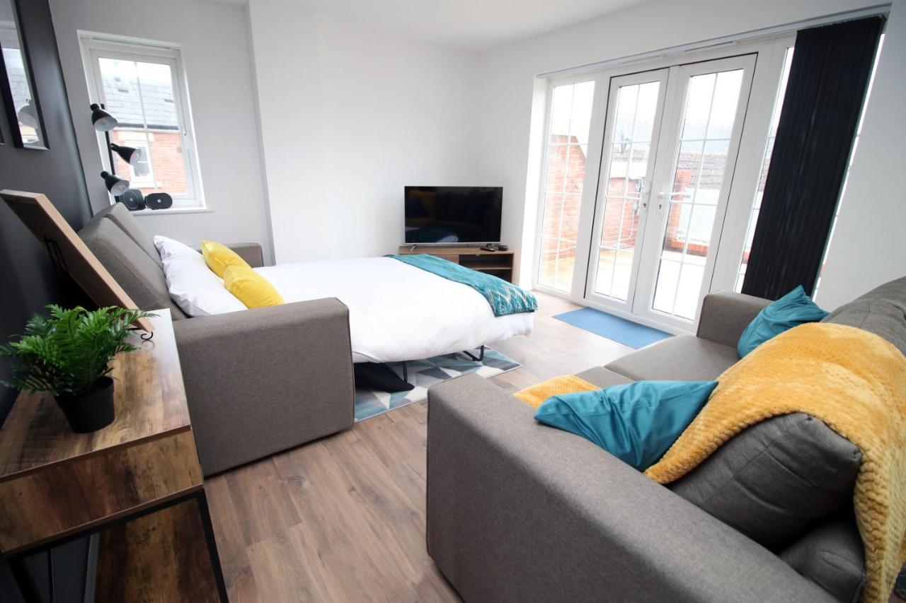 Delft - Spacious Home, High Speed Wi-Fi, Free Parking, Terrace Свіндон Екстер'єр фото